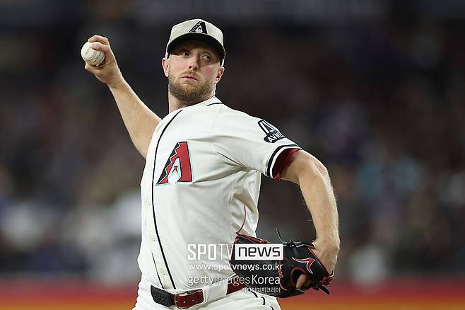 ▲ 애리조나 메릴 켈리는 콜로라도를 상대로 7이닝 1피안타 11탈삼진 무실점 호투로 시즌 5승을 수확했다.