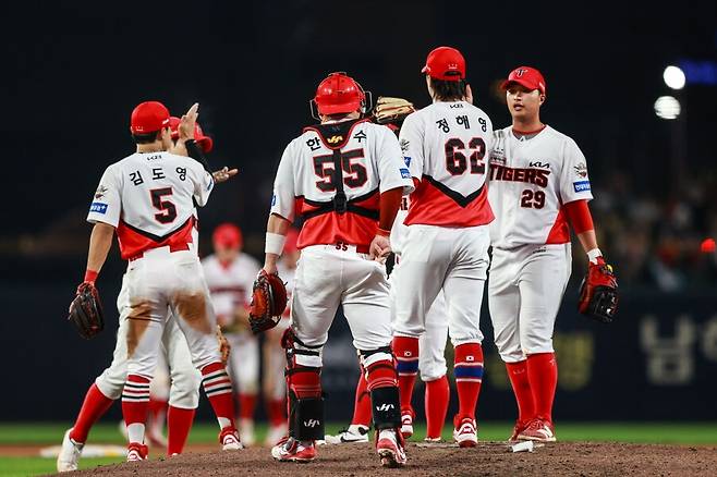▲ 4연승으로 5할 승률에 다시 오른 KIA는 본격적인 상위권 추격에 나섰다 ⓒKIA타이거즈
