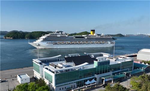 지난해 코스타세레나호가 대산항을 떠나는 모습 [서산시 제공. 재판매 및 DB 금지]