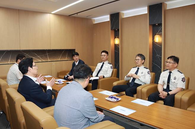 개표소 안전점검 논의 [강원특별자치도소방본부 제공. 재판매 및 DB 금지]