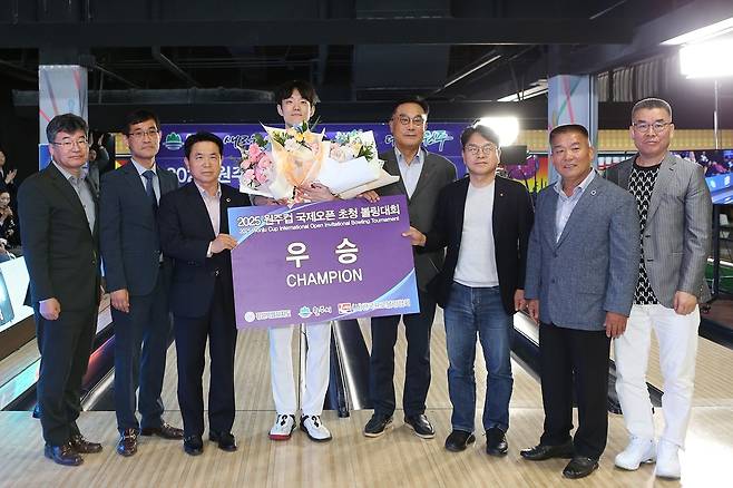 이승훈, 원주컵 국제오픈 초청 볼링대회 우승 [한국프로볼링협회 제공. 재판매 및 DB금지]