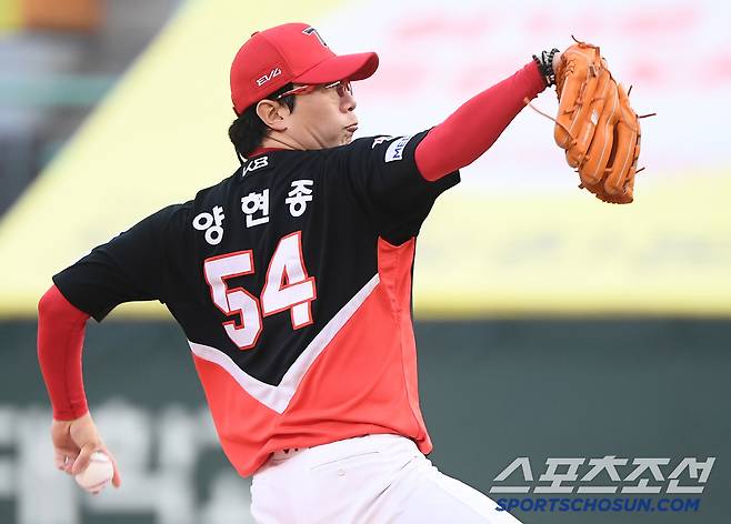 11일 인천 SSG랜더스필드에서 열린 KIA-SSG의 더블헤더 2차전.  선발투수 양현종이 투구하고 있다. 인천=정재근 기자 cjg@sportschosun.com/2025.5.11/