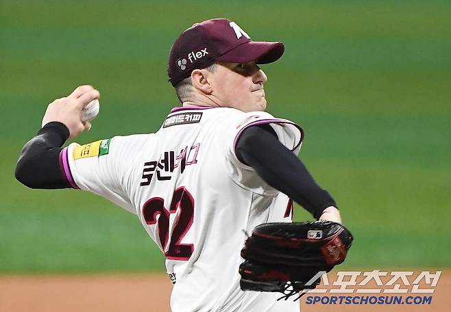 20일 서울 고척스카이돔에서 열린 삼성-키움전. 선발투수 로젠버그가 투구하고 있다. 고척=정재근 기자 cjg@sportschosun.com/2025.5.20/