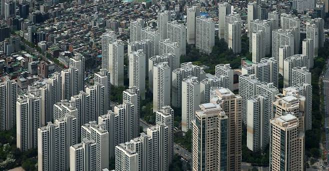 오는 7월 시행을 앞둔 스트레스 DSR(총부채원리금상환비율) 3단계 규제에 대한 수도권과 지방 간 차등 적용이 확정됐다.ⓒ뉴시스