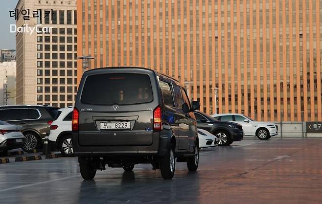 센트로에이케이(CentroAK), 전기 화물차 E-CV1