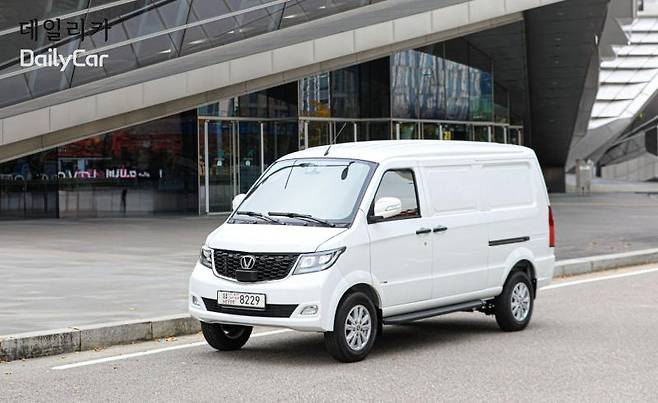 센트로에이케이(CentroAK), 전기 화물차 E-CV1