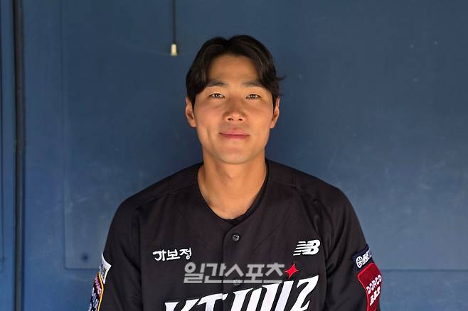 지난 18일 서울 잠실야구장에서 만난 KT 장진혁. 잠실=윤승재 기자