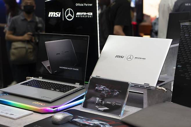 MSI 스텔스 A16 AI+ 메르세데스-AMG 모터스포츠 노트북 / 출처=IT동아