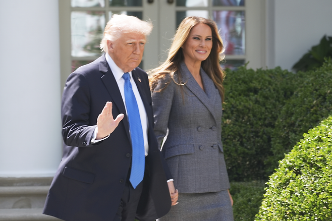 도널드 트럼프 미국 대통령과 부인 멜라니아 트럼프. AP연합뉴스