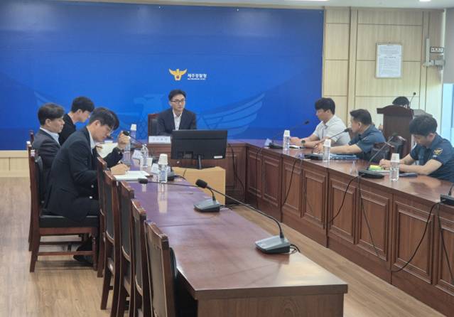 정당관계자 사칭 '노쇼대책 회의' 개최 장면/사진제공=제주경찰청