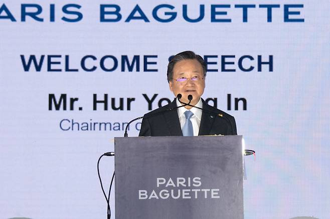 [서울=뉴시스]25일(현지시각) 열린 ‘파리바게뜨 조호르 생산센터’ 준공식에서 축사를 하고 있는 허영인 SPC그룹 회장(사진=SPC그룹 제공) 2025.02.26. photo@newsis.com *재판매 및 DB 금지