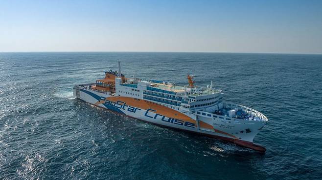 영일만항에서 출발하는 특별 크루즈 모습. 포항시 제공