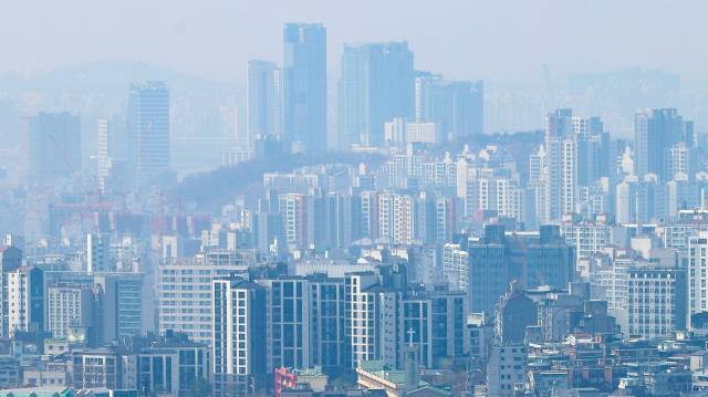 사진은 서울 남산에서 바라본 서울 아파트 단지 모습. 연합뉴스