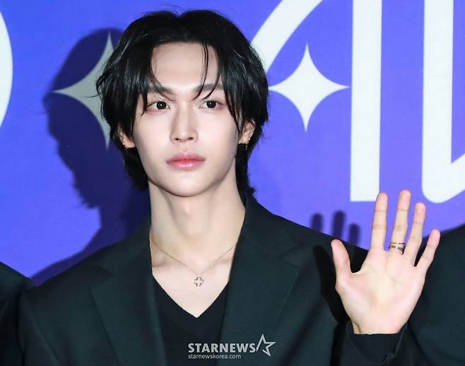 그룹 라이즈 원빈이 22일 오후 서울 성북구 고려대학교 화정체육관에서 진행된 제1회 디 어워즈' 레드카펫 행사에 참석해 포즈를 취하고 있다. /2025.02.22 /사진=이동훈 photoguy@