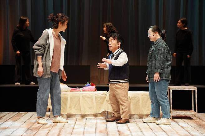 연극 ‘젤리피쉬’ 공연 장면(사진=모두예술극장)