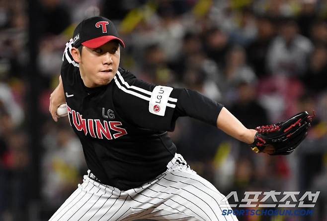 25일 광주 기아챔피언스필드에서 열린 KIA 타이거즈와 LG 트윈스의 경기. LG 박명근이 역투하고 있다. 광주=박재만 기자 pjm@sportschosun.com/2025.04.25/