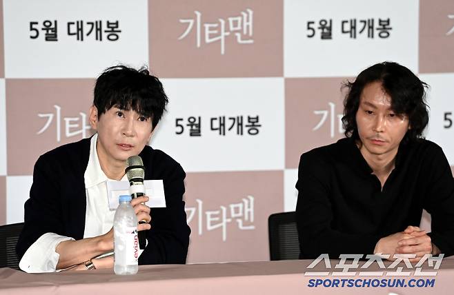 배우 김새론의 유작인 영화 '기타맨'의 언론시사회가 21일 롯데시네마 월드타워에서 열렸다. 질문에 답하는 이선정 감독의 모습. 잠실=허상욱 기자 wook@sportschosun.com/2025.05.21/