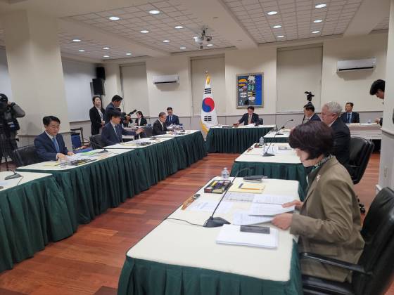 지난해 10월 워싱턴 DC의 주미대사관에서 진행된 국회 외교통일위원회 국정감사. 연합뉴스