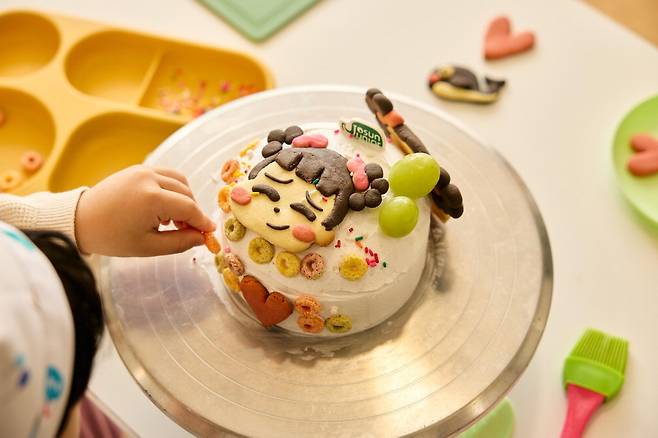 '안녕 자두야 쿠키 케이크 만들기' 프로그램.