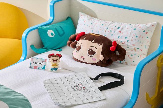 그랜드 조선 제주 '안녕 자두야' MD 3종.