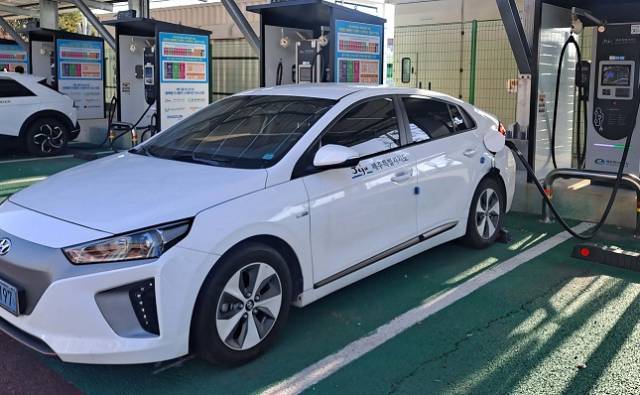 ▲전기차 충전 모습.ⓒ제주도