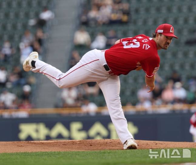 6이닝 무실점의 호투로 승리투수가 된 앤더슨. /사진=뉴시스