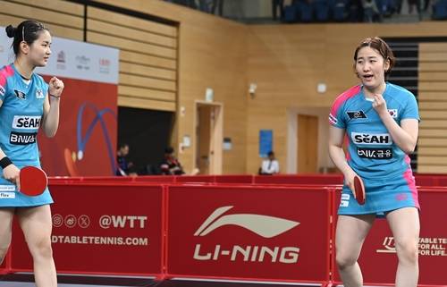 세계탁구선수권 여자복식에 나선 김나영(왼쪽)과 이은혜 [대한탁구협회 제공. 재판매 및 DB 금지]