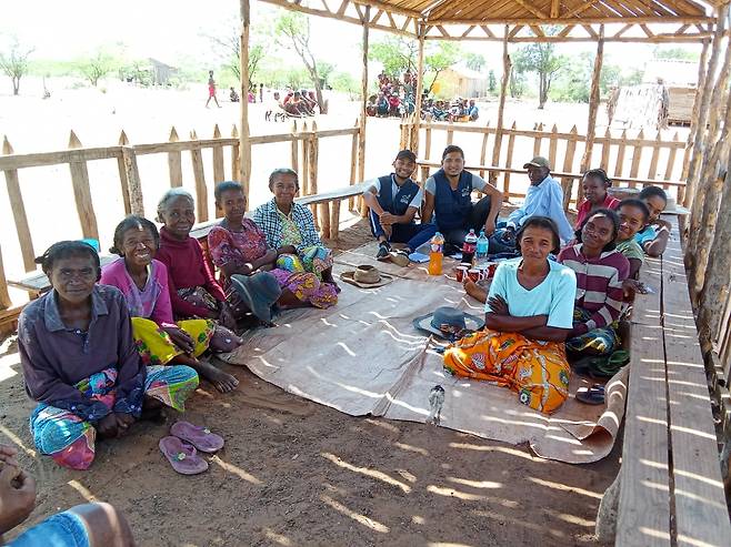 코이카 '라피드' 사업 지원받은 마다가스카르 주민들 [코이카 제공. 재판매 및 DB 금지]