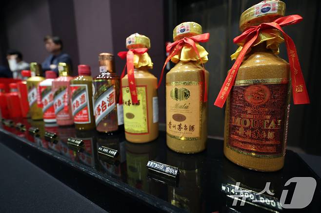 22일 오후 서울 강남구 GS타워에서 열린 GS리테일 주류 박람회 '그랜드 테이스팅' 행사에 중국 '귀주마오타이'가 진열돼 있다. 2025.5.22/뉴스1 ⓒ News1 황기선 기자