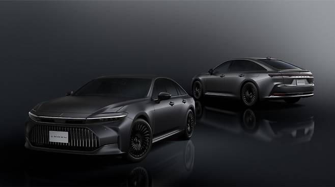 토요타 크라운 Z "THE LIMITED-MATTE METAL" 스페셜 모델