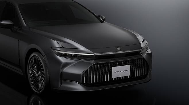 토요타 크라운 Z "THE LIMITED-MATTE METAL" 스페셜 모델