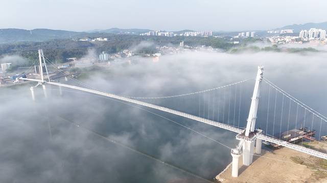 여주 남한강 출렁다리. 여주시청 제공