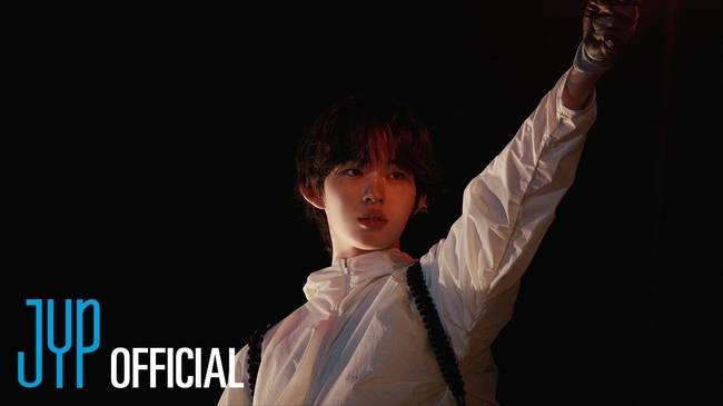 JYP엔터테인먼트 제공