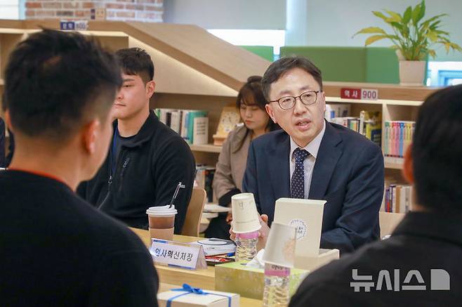 [서울=뉴시스] 연원장 인사혁신처장