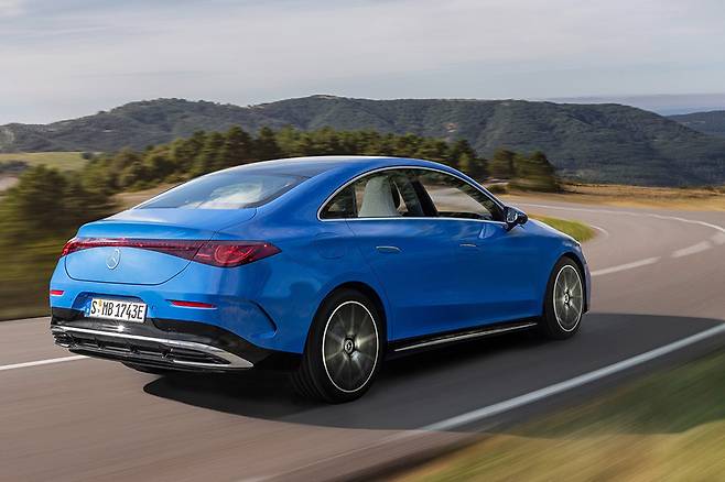 더 뉴 메르세데스-벤츠 CLA