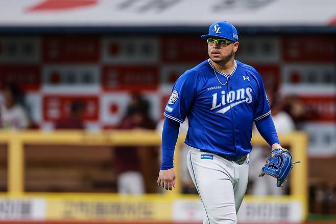 키움 더그아웃을 배경으로 한 후라도 [삼성 라이온즈 제공. 재판매 및 DB 금지]