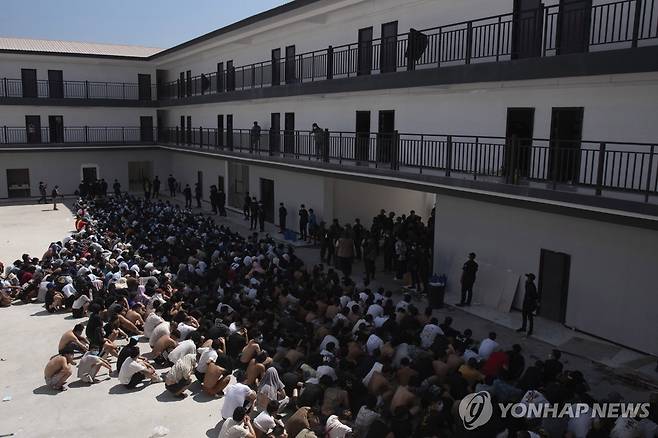 미얀마 사기조직서 풀려난 외국인 노동자들 [AP 연합뉴스 자료사진. 재배포 및 판매 금지]