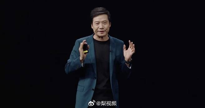 신제품 발표하는 레이쥔 CEO [웨이보 캡처. 재판매 및 DB금지]