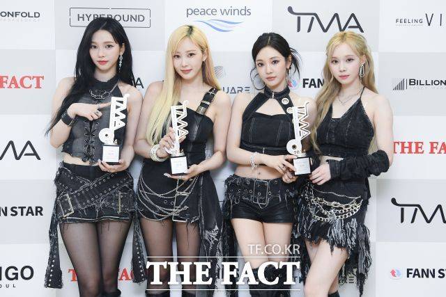 에스파의 메가 히트곡 'Supernova'가 '뮤직 어워즈 재팬 2025'에서 주요 부문 중 하나인 '베스트 송 아시아'를 수상했다. 사진은 지난해 9월 열린 '더팩트 뮤직 어워즈' 참석 당시 모습. /장윤석 기자