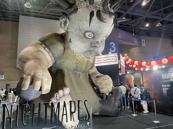대형 벌룬으로 시선을 사로잡은 리틀 나이트메어3