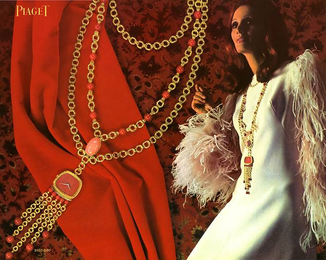 1960년대 말 선보인 21세기 컬렉션의 광고캠페인 컷. 식스티 시계의 케이스와 닮았다. 사진 피아제