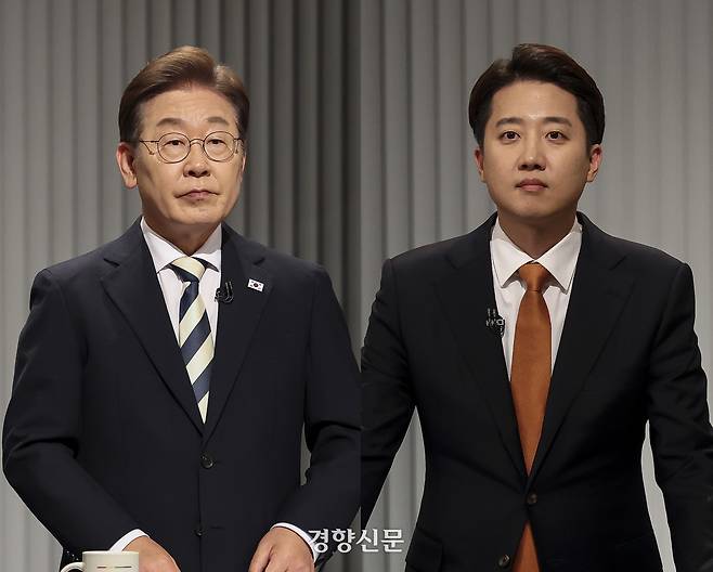 제21대 대통령 선거에 나선 이재명 더불어민주당 후보(왼쪽 사진)와 이준석 개혁신당 후보가 23일 서울 여의도 KBS 스튜디오에서 사회 분야를 주제로 2차 TV토론을 하고 있다. 국회사진기자단