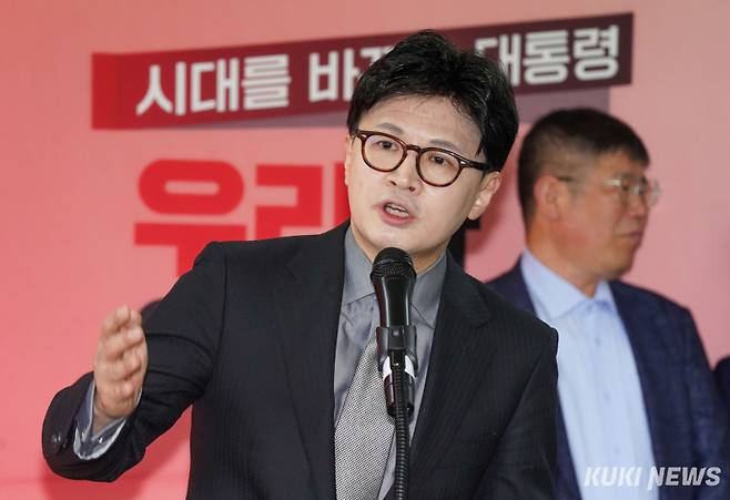 한동훈 전 국민의힘 대표가 지난 7일 서울 영등포구 대하빌딩 캠프에서 해단식을 열고 발언하고 있다. 유희태 기자