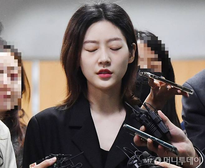 배우 고(故) 김새론(사진)이 생전 지인들에게도 수억원의 돈을 빌린 것으로 확인됐다. 전 소속사 골드메달리스트에서 빌린 7억원을 포함해 확인된 채무만 12억여원에 이른다. /사진=머니투데이 DB