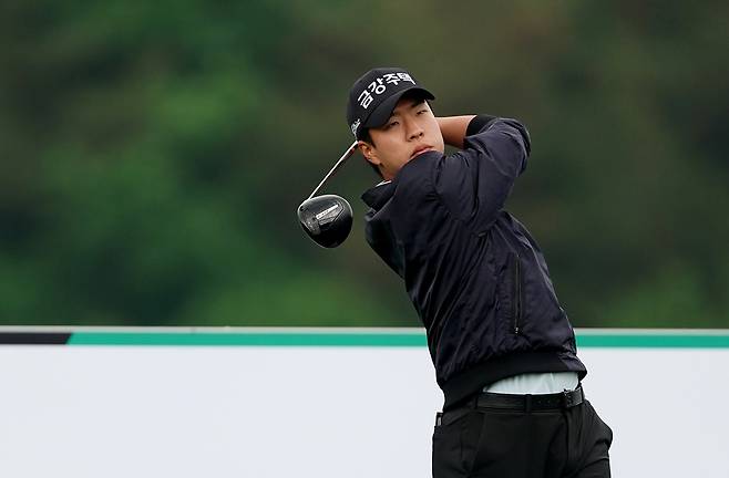 대회 첫날 6언더파를 몰아쳐 2타 차 선두에 나선 무명 정유준. [사진=코오롱 한국오픈 조직위 제공]