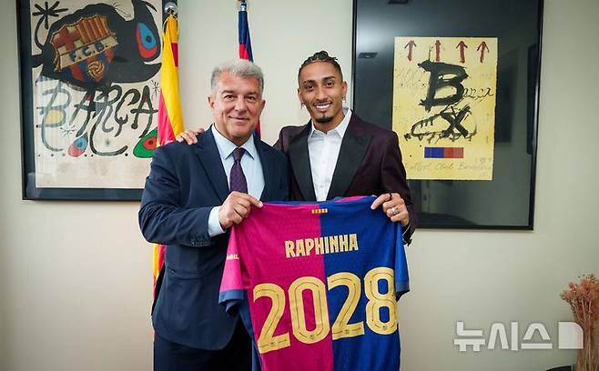 [서울=뉴시스] 스페인 프로축구 프리메라리가 FC바르셀로나 공격수 하피냐. (사진=FC바르셀로나 SNS 캡처) *재판매 및 DB 금지