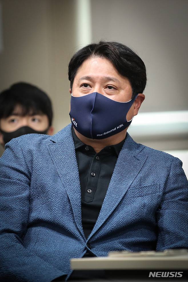 [서울=뉴시스]프로농구 KBL 문경은 경기본부장 (사진 = KBL 제공)