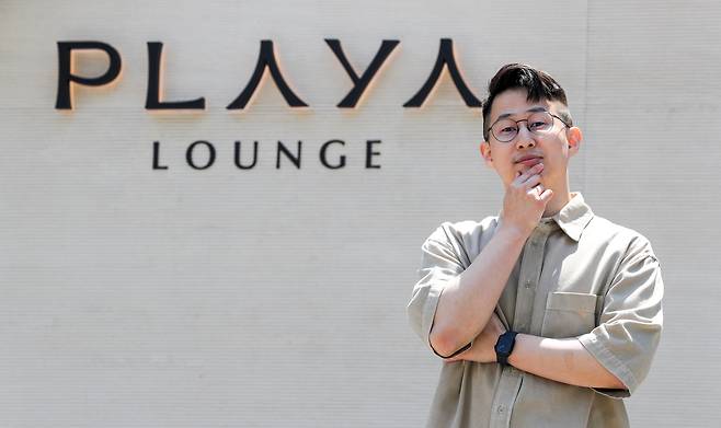 서울 강남구 플라야(PLAYA) 라운지에서 김영권 플라야 대표가 조선비즈와 인터뷰를 하고 있다.  /박성원 조선일보 기자