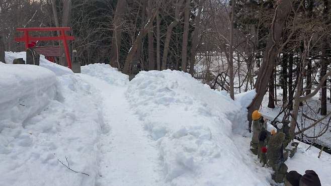 0fe5847fc38a6083239b80914e9c706d36ddef66801446350c624470bd02df10448fe0d86d0cbaa29687cc60ec8c043204f2529ed0