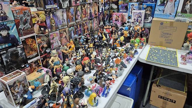 ▲ 레트로라기엔 아직 현역인 친구들도 많지만 요런 것도 팔고